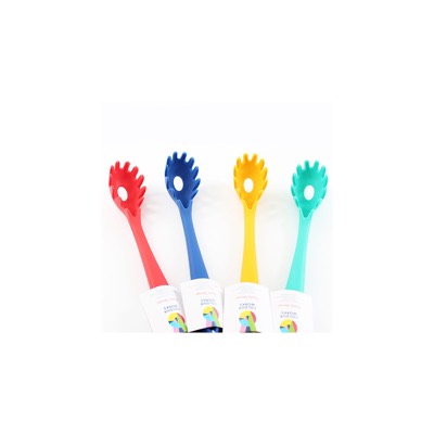 Colourworks Silicone Pasta Server — £2.49